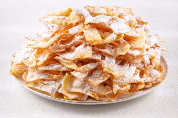 12+ блюд советской кухни, за которые стыдно — но мы всё равно их любим