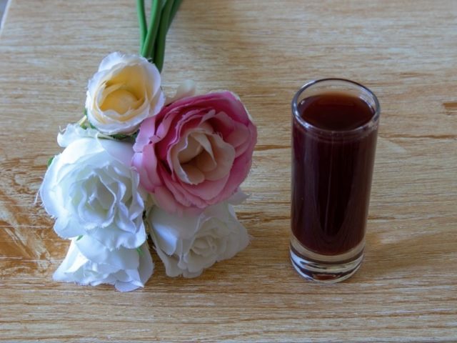 Как сделать настойку из черемухи на спирте, водке в домашних условиях